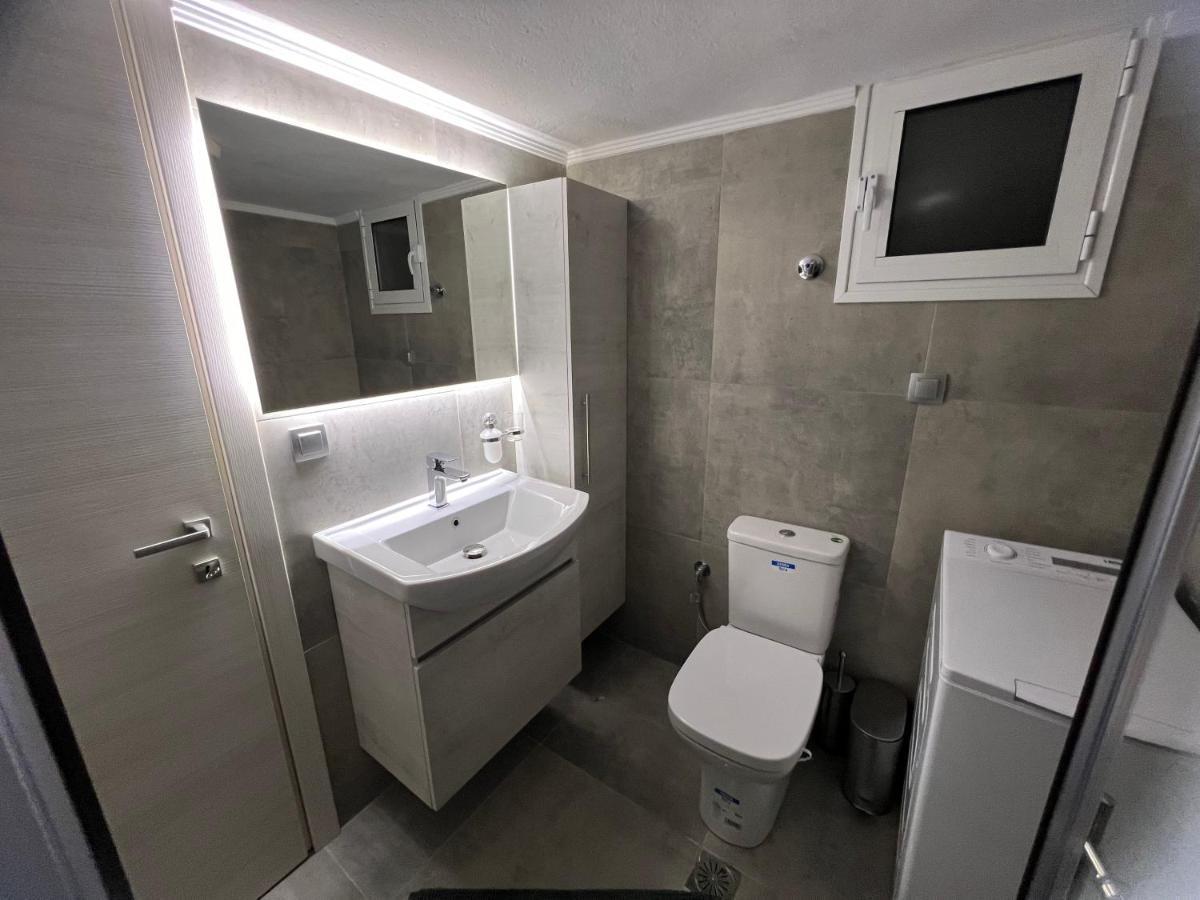 Serres City Center Modern Apartment Екстериор снимка