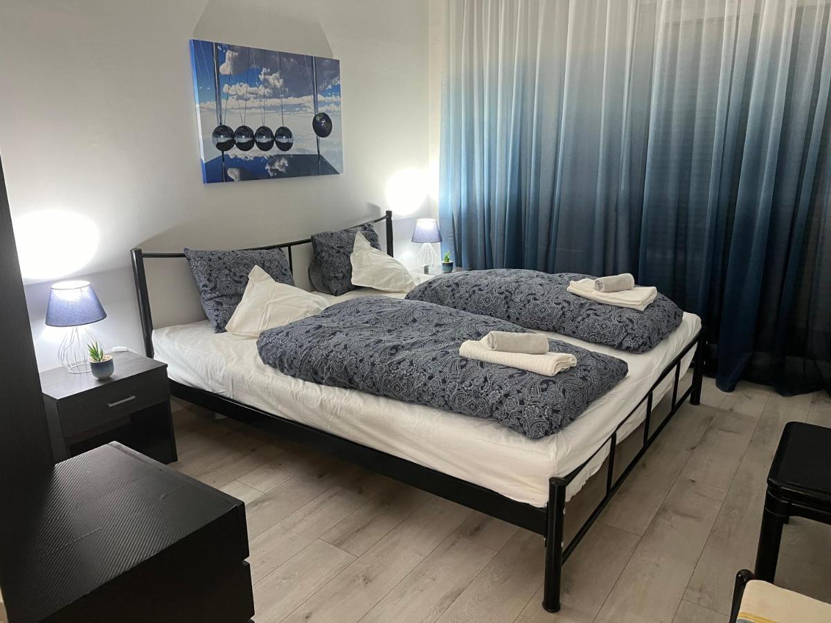 Serres City Center Modern Apartment Екстериор снимка