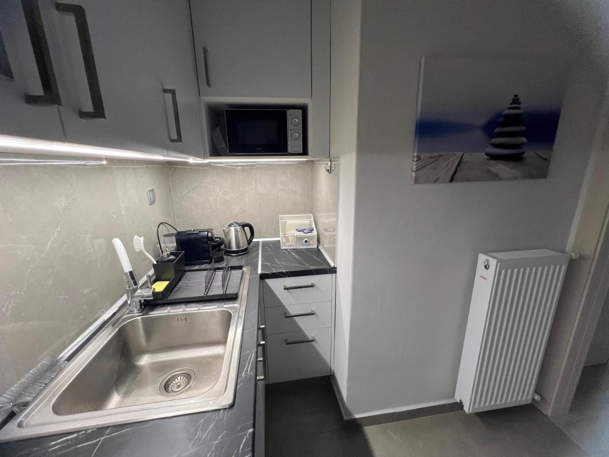 Serres City Center Modern Apartment Екстериор снимка