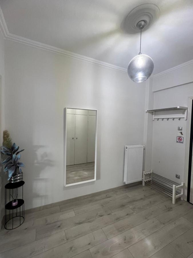 Serres City Center Modern Apartment Екстериор снимка